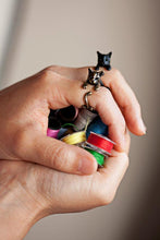 Load image into Gallery viewer, VINTAGE HANDMADE CAT RING